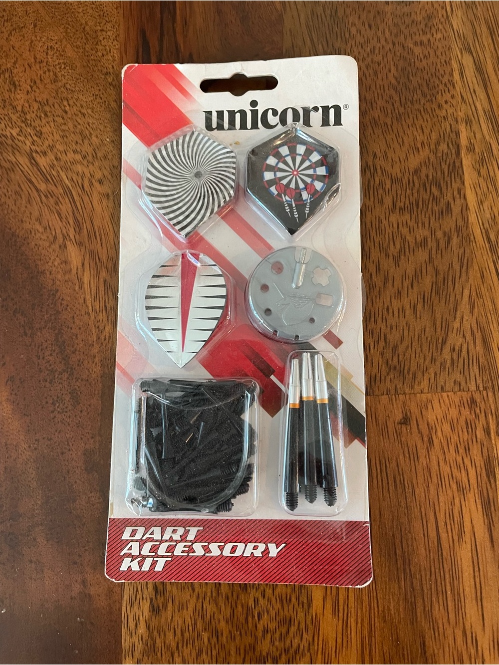 Unicorn Dart Accessory Kit — Black & Red